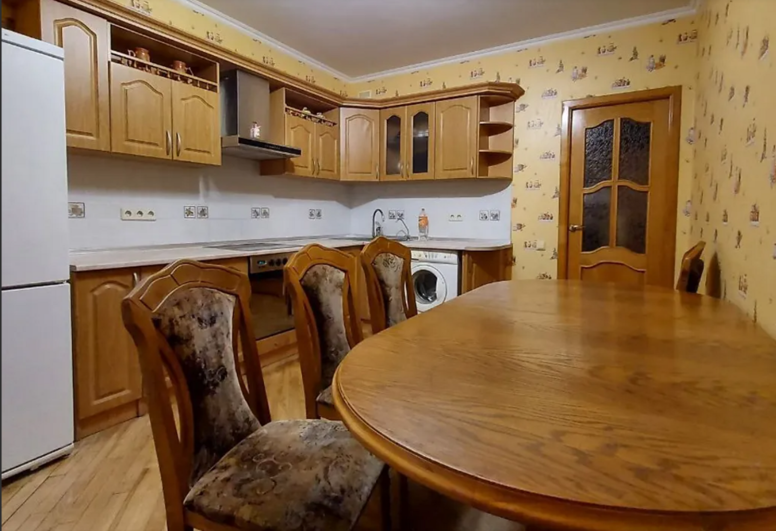 2к метро Харківська фото 1 2к метро Харківська фото 1