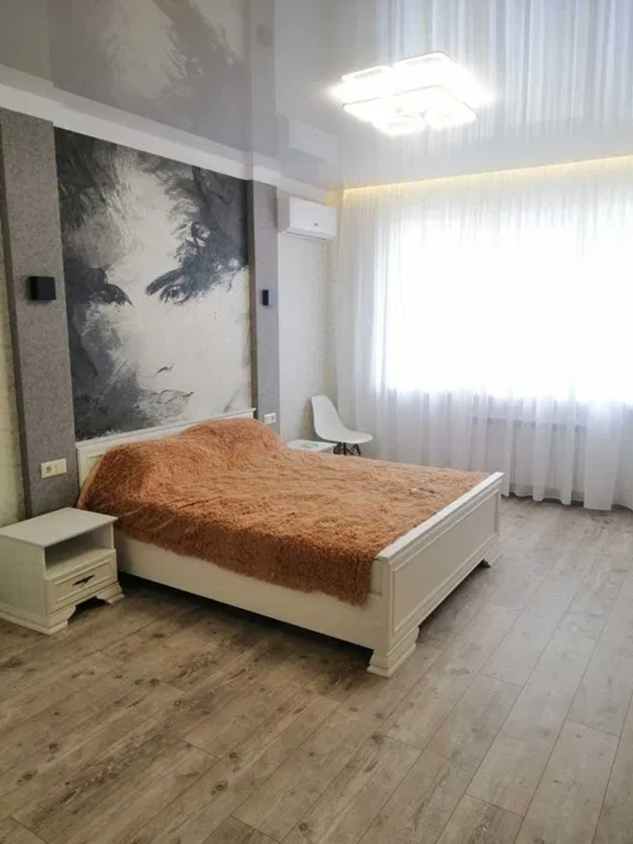 1к Дарницька площа фото 1 1к Дарницька площа фото 1