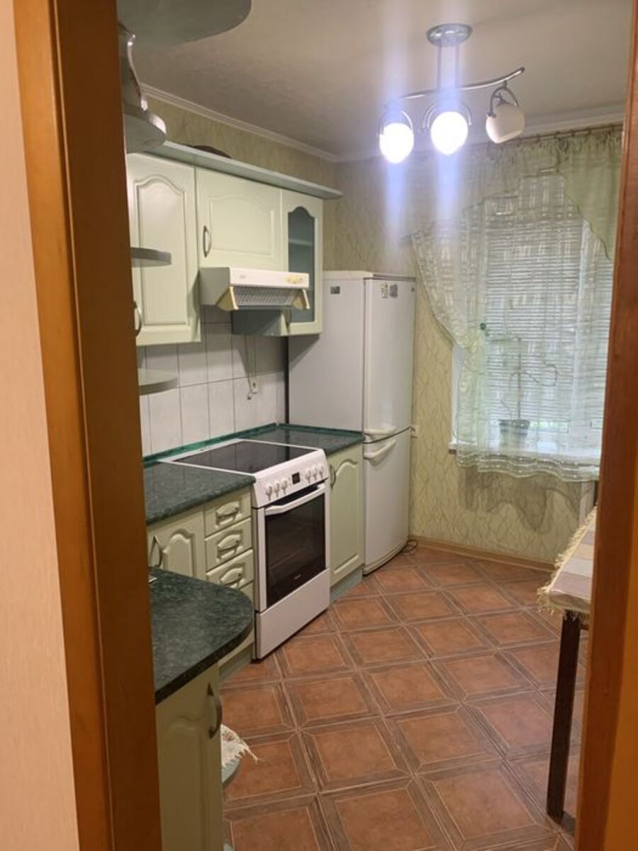 2к метро Червоний хутір фото 1 2к метро Червоний хутір фото 1