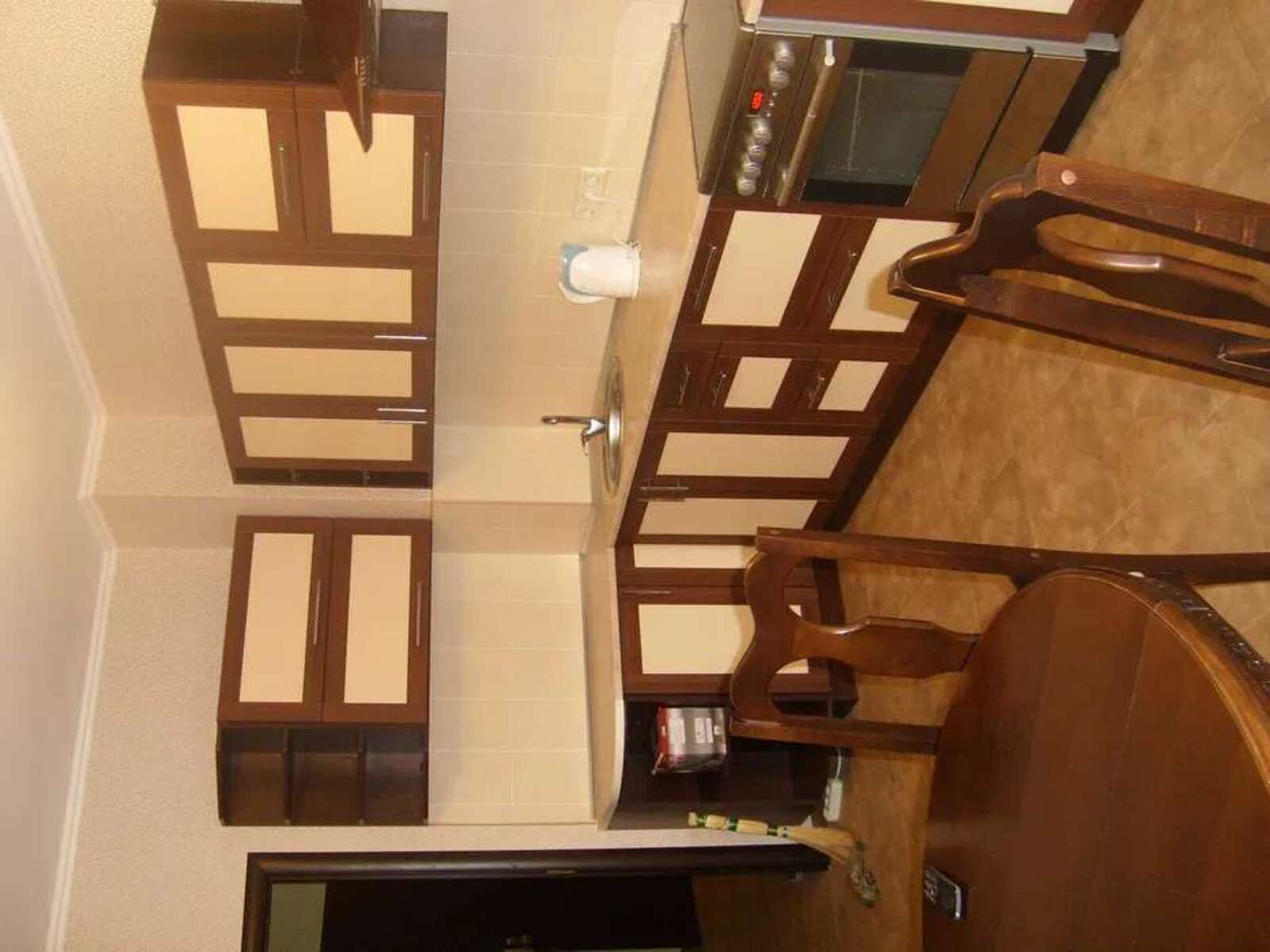   , , , .  , 40-, .   1