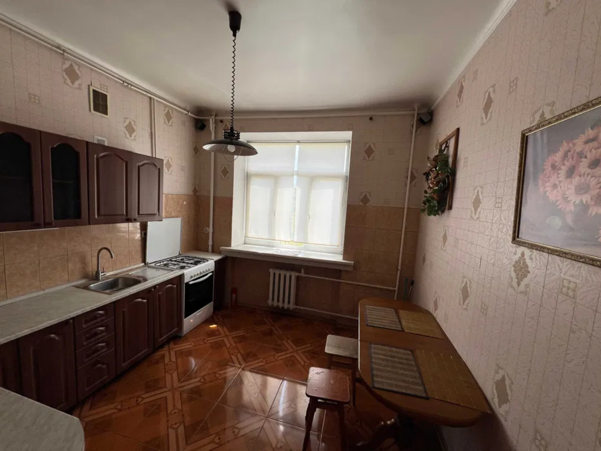 2к біля метро Васильківська фото 1 2к біля метро Васильківська фото 1