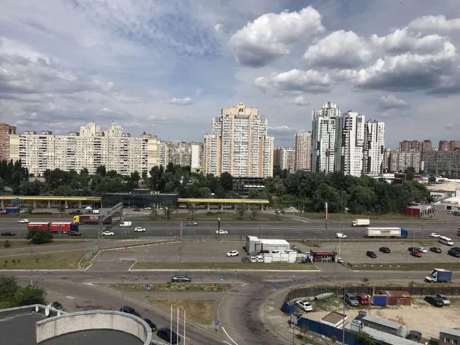 Здається квартира Київ, Дарницький, Позняки, ул. Бориса Гмыри, 16, м. Осокорки фото 1 Здається квартира Київ, Дарницький, Позняки, ул. Бориса Гмыри, 16, м. Осокорки фото 1