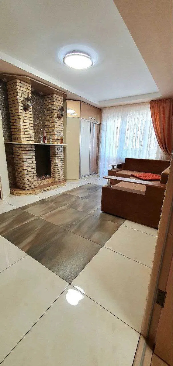 2к метро Харківська фото 1 2к метро Харківська фото 1