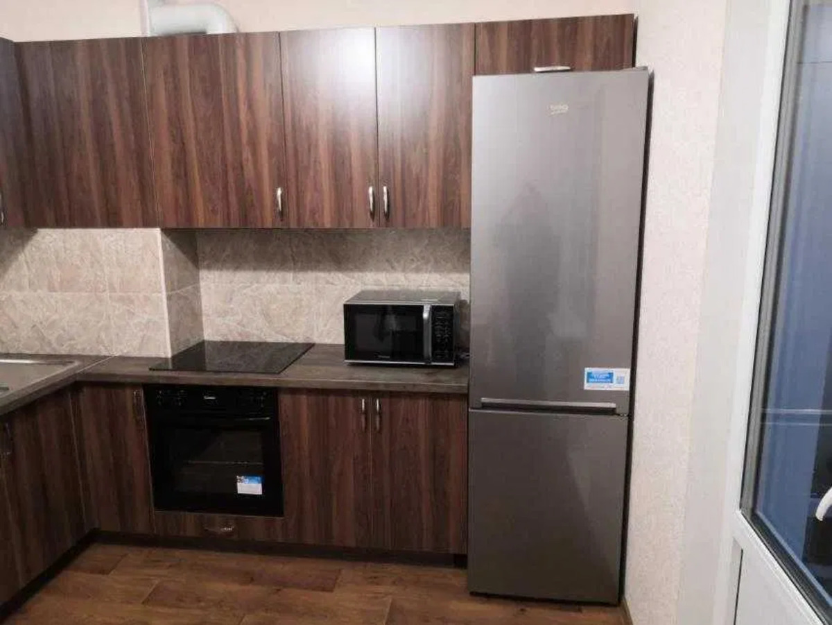 1к метро Червоний хутір фото 1 1к метро Червоний хутір фото 1