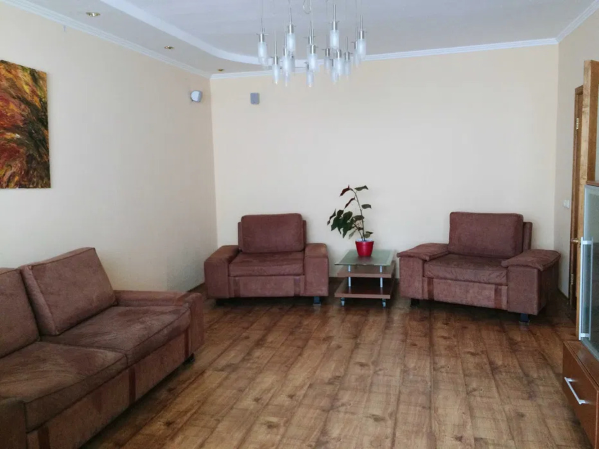 Rent out 2-room apartment. Киев, Гмирі, 1б/6 — photo 4
