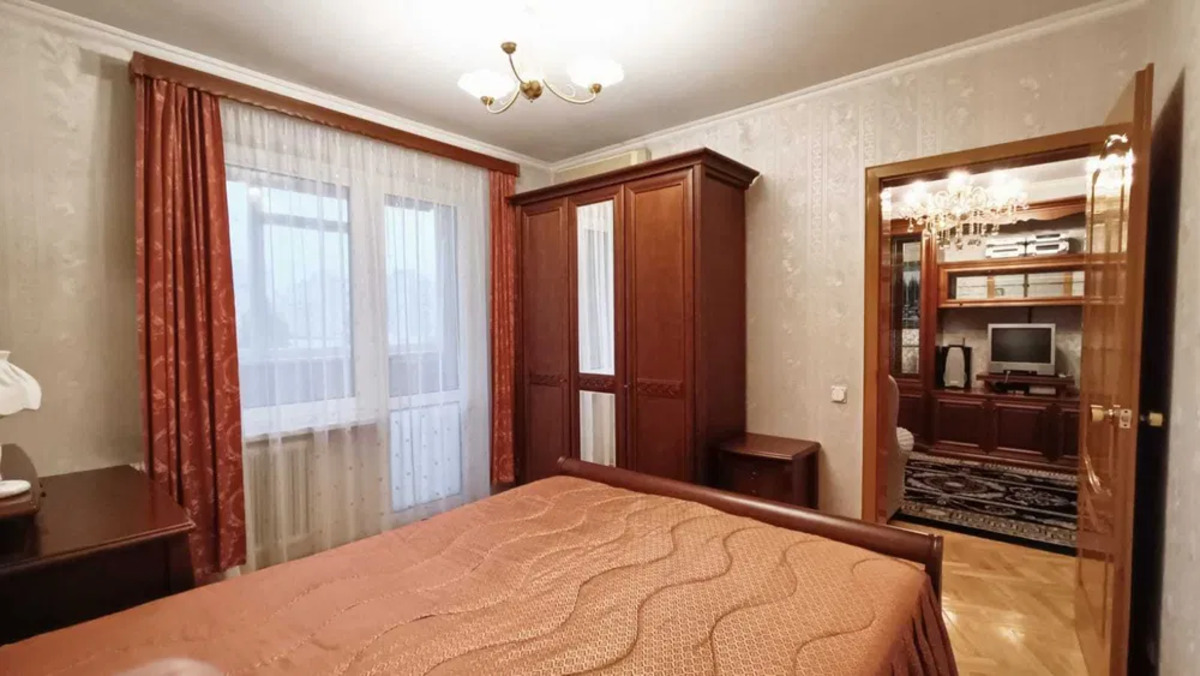 4к метро Позняки фото 1 4к метро Позняки фото 1