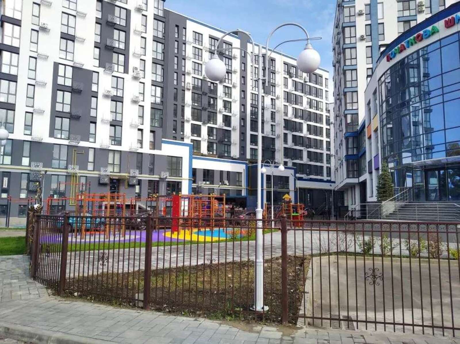 Здається квартира Київ, Дарницький, Славутич, ул. Центральная, м. Осокорки фото 1 Здається квартира Київ, Дарницький, Славутич, ул. Центральная, м. Осокорки фото 1