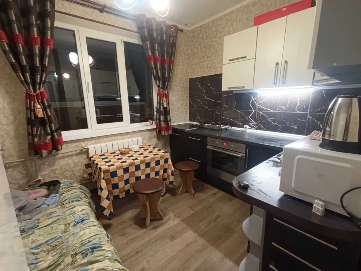 1� ������� -1 ���� 1