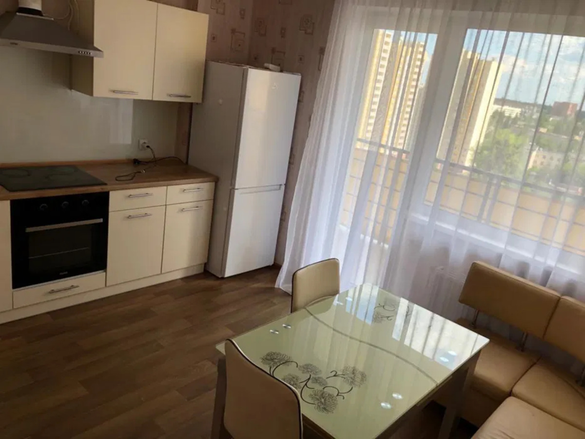 2к метро Васильківська фото 1 2к метро Васильківська фото 1