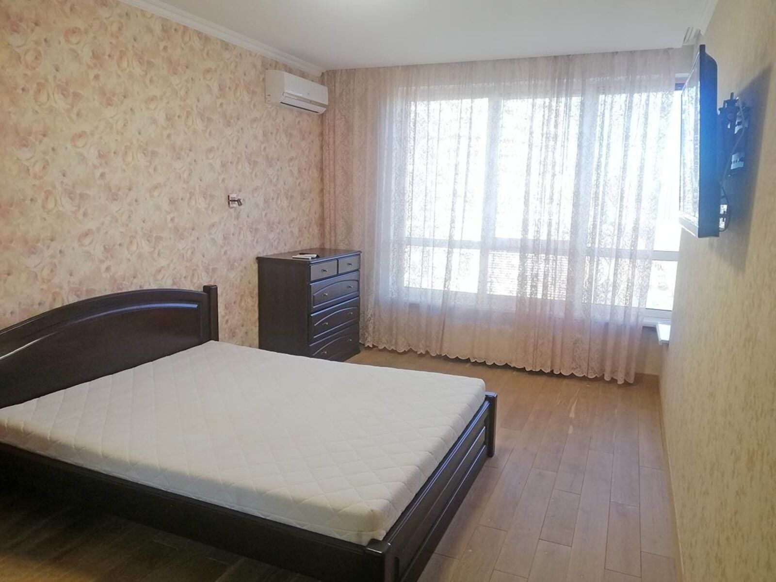 Здається квартира Київ, Дарницький, Славутич, ул. Заречная, 3а, м. Осокорки фото 1 Здається квартира Київ, Дарницький, Славутич, ул. Заречная, 3а, м. Осокорки фото 1