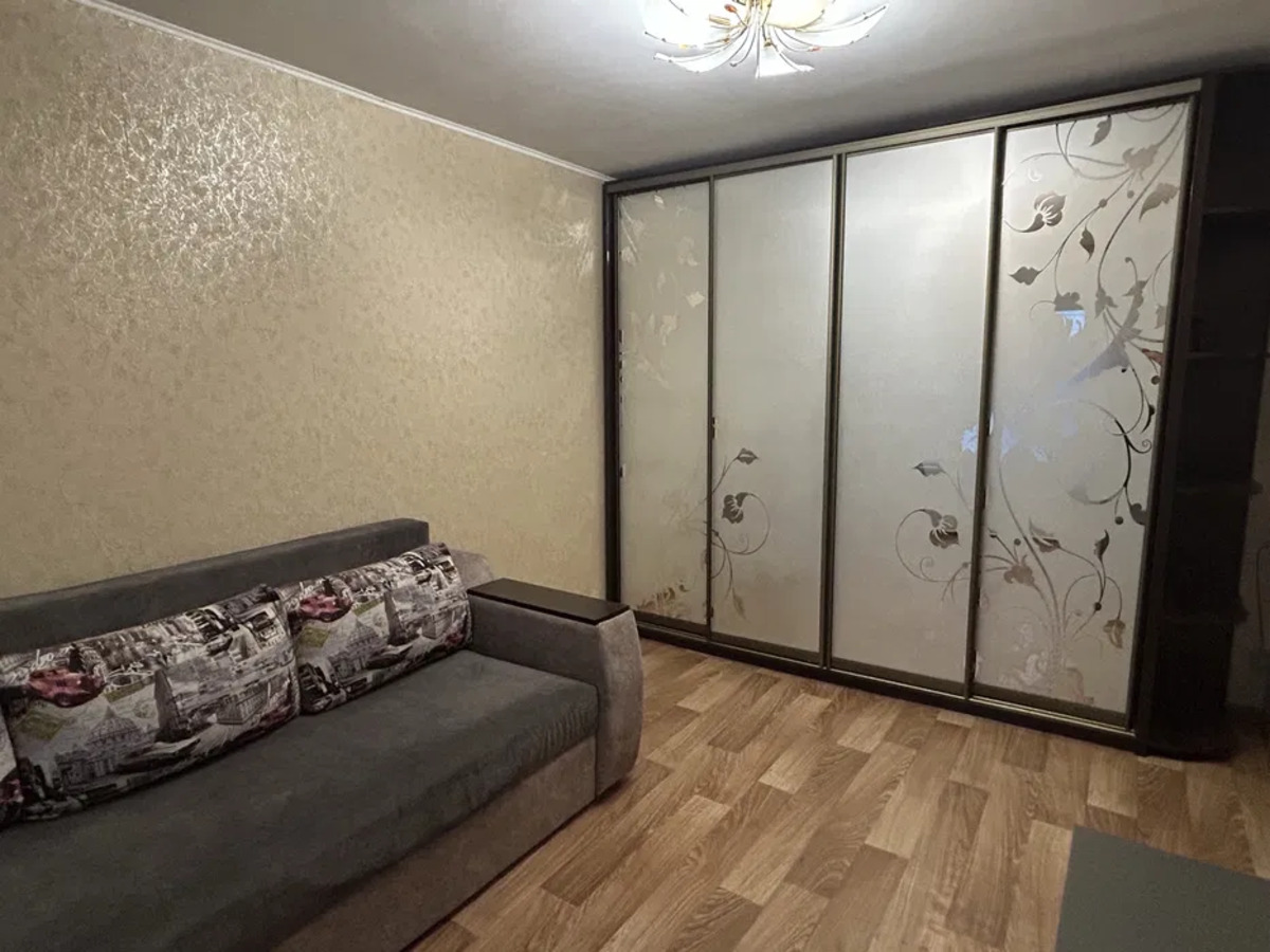 1к метро Харківська фото 1 1к метро Харківська фото 1