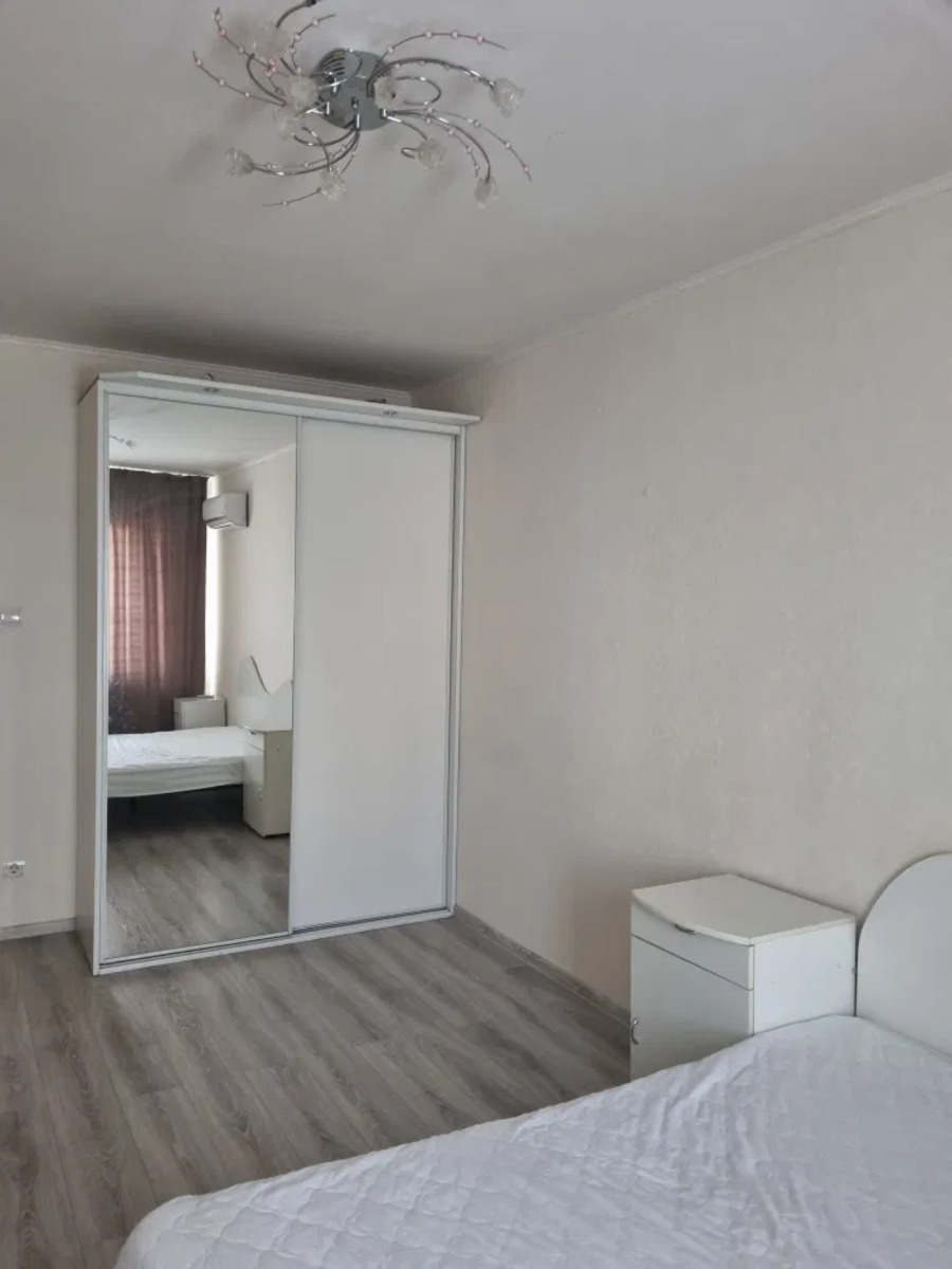 1к метро Осокорки фото 1 1к метро Осокорки фото 1