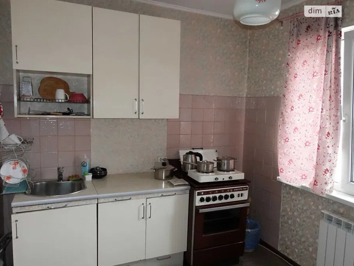 2к квартира м. Харківська фото 1 2к квартира м. Харківська фото 1