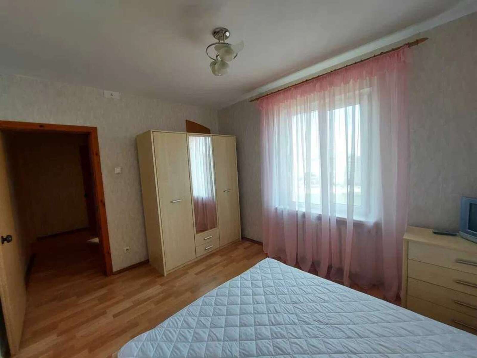 Здається квартира Київ, Дарницький, ул. Михаила Драгоманова, 1, м. Позняки фото 1 Здається квартира Київ, Дарницький, ул. Михаила Драгоманова, 1, м. Позняки фото 1
