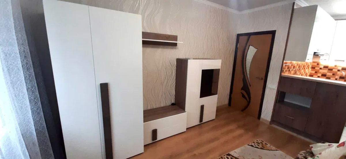 2к Дарницька площа фото 1 2к Дарницька площа фото 1