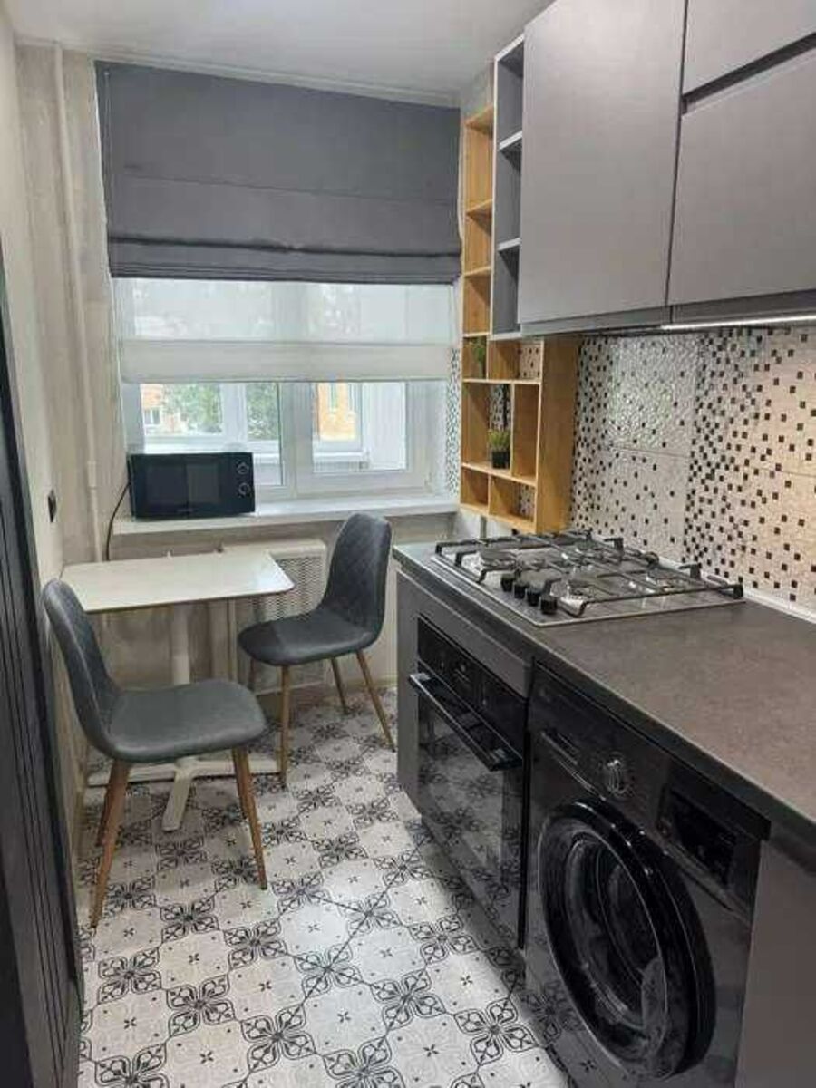 1к метро Берестейська фото 1 1к метро Берестейська фото 1