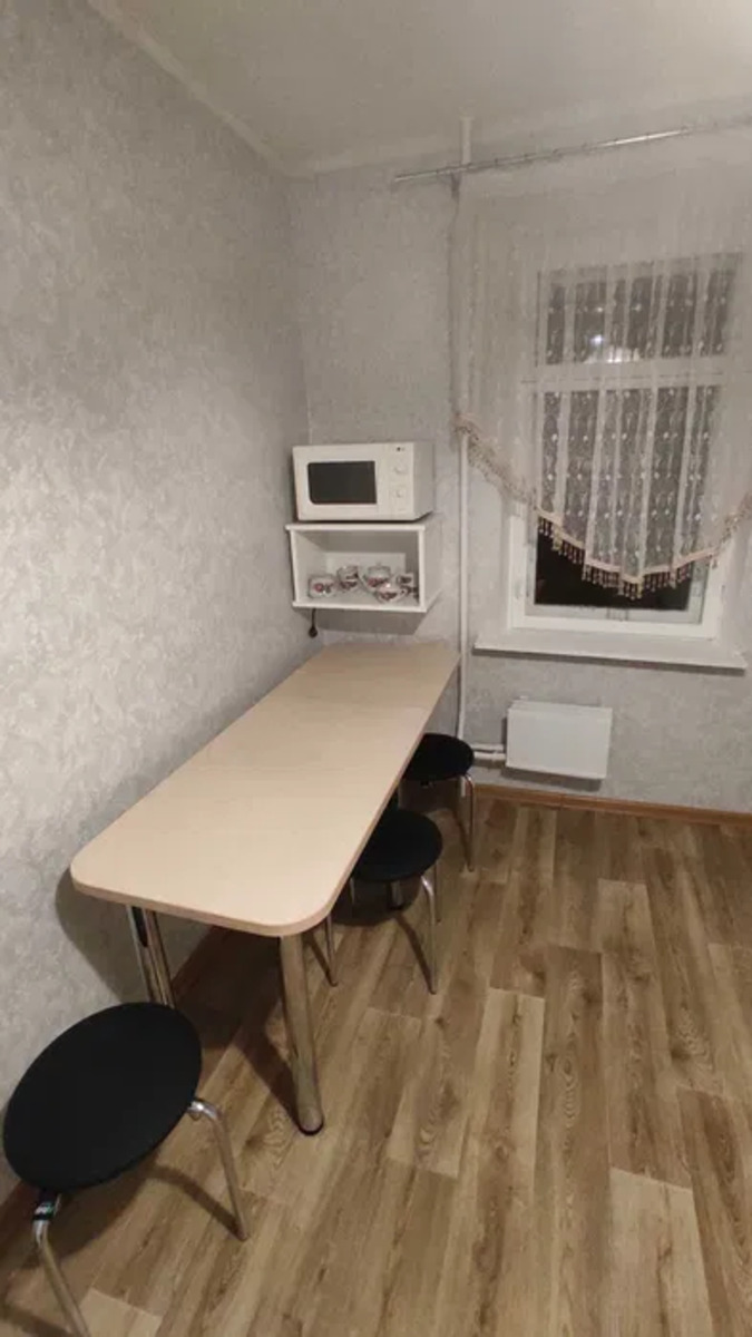 Rent out 1-room apartment. Киев, Тростянецька, 5а — photo 3