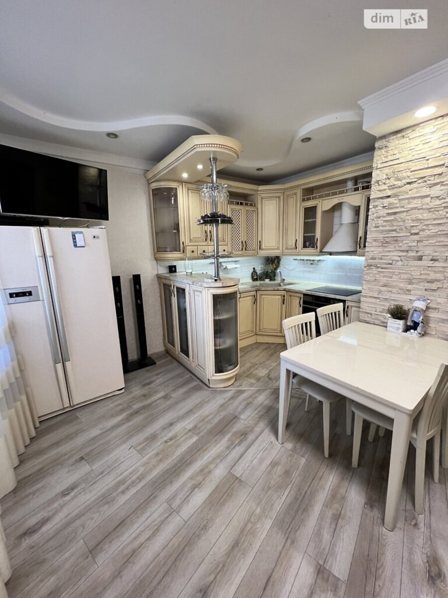 2-к на Драгоманова фото 1 2-к на Драгоманова фото 1