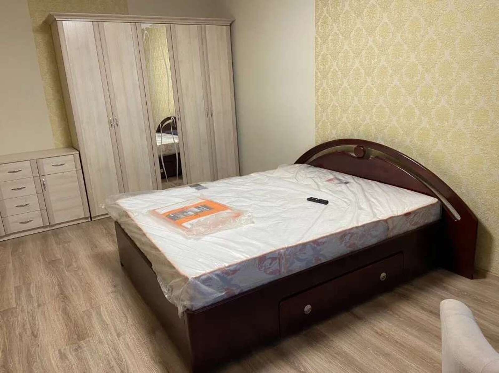 Здається квартира Київ, Дарницький, Позняки, ул. Вишняковская, 6а, м. Осокорки фото 1 Здається квартира Київ, Дарницький, Позняки, ул. Вишняковская, 6а, м. Осокорки фото 1