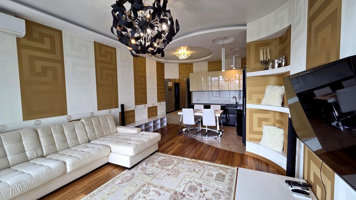3� � �� RiverStone ���� 1