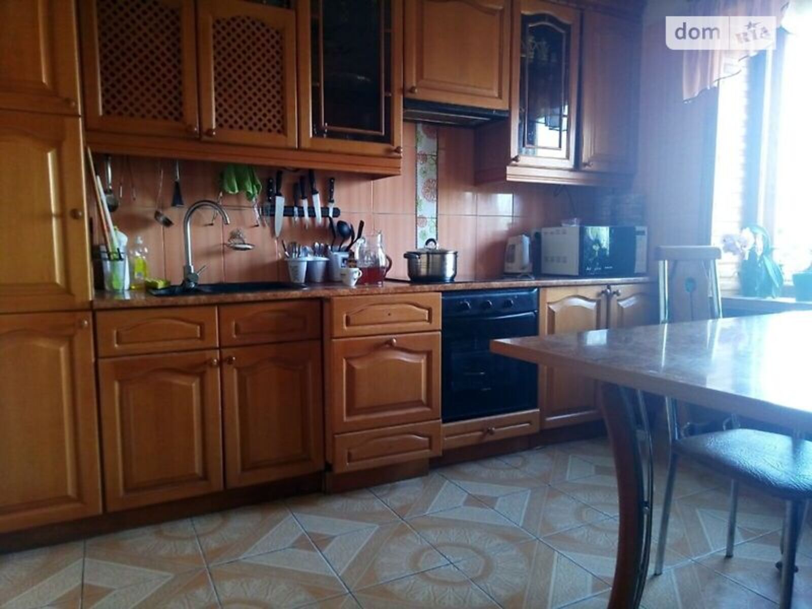 Здається квартира Київ, Голосіївський, ул. Феодосийская, 6 фото 1 Здається квартира Київ, Голосіївський, ул. Феодосийская, 6 фото 1
