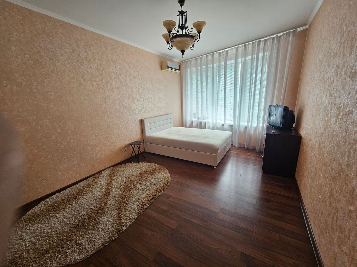 1к метро Осокорки фото 1 1к метро Осокорки фото 1