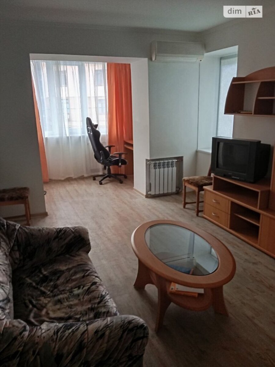 1к метро Лук'янівська фото 1 1к метро Лук'янівська фото 1