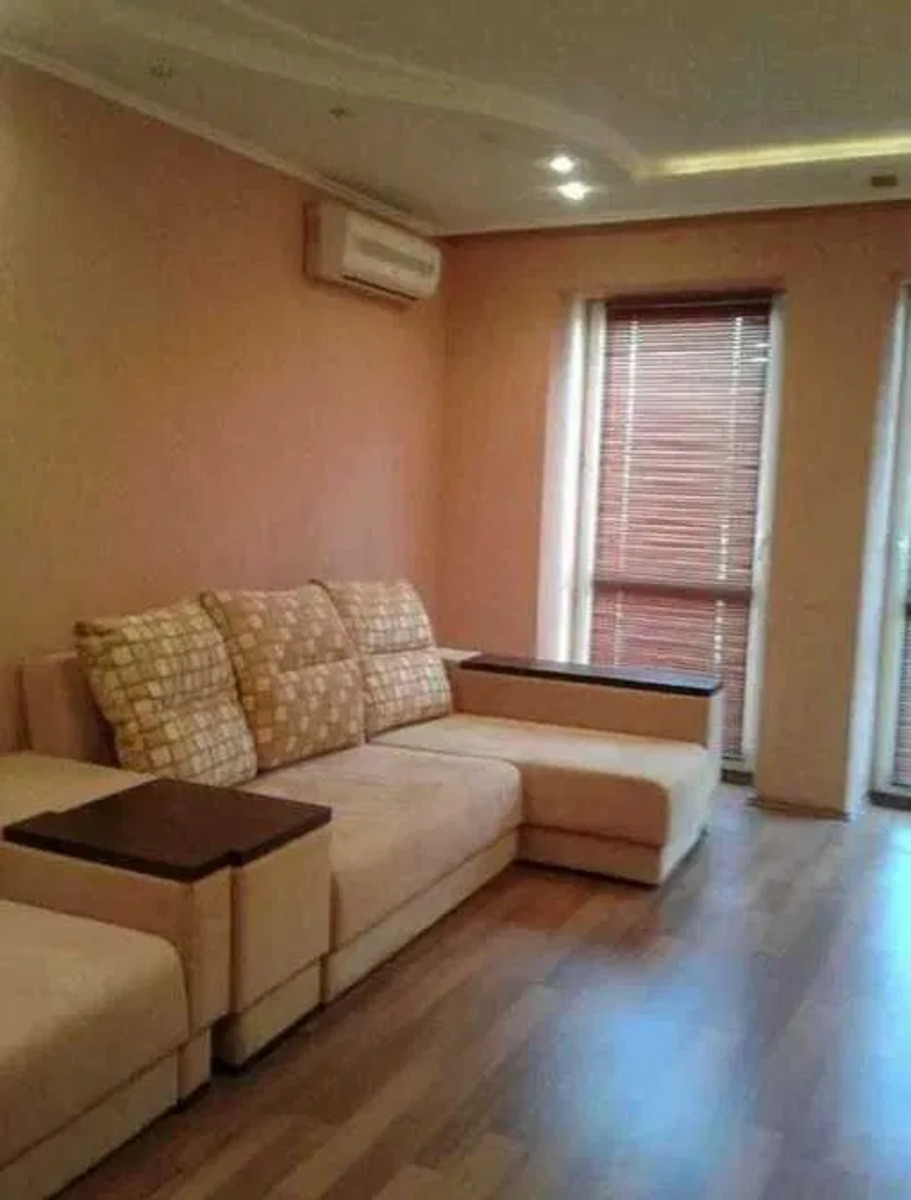 1к біля Дарницького жд фото 1 1к біля Дарницького жд фото 1