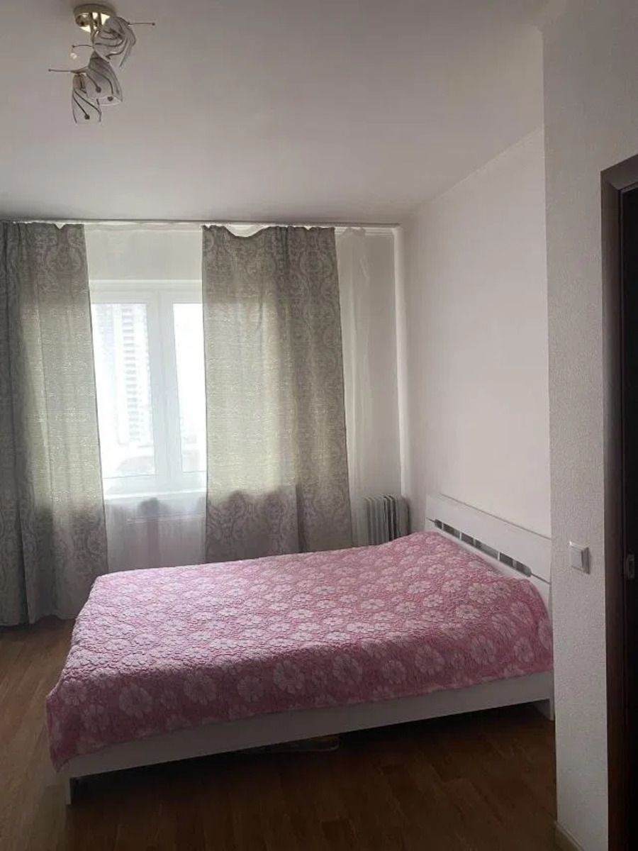 1к метро Осокорки фото 1 1к метро Осокорки фото 1
