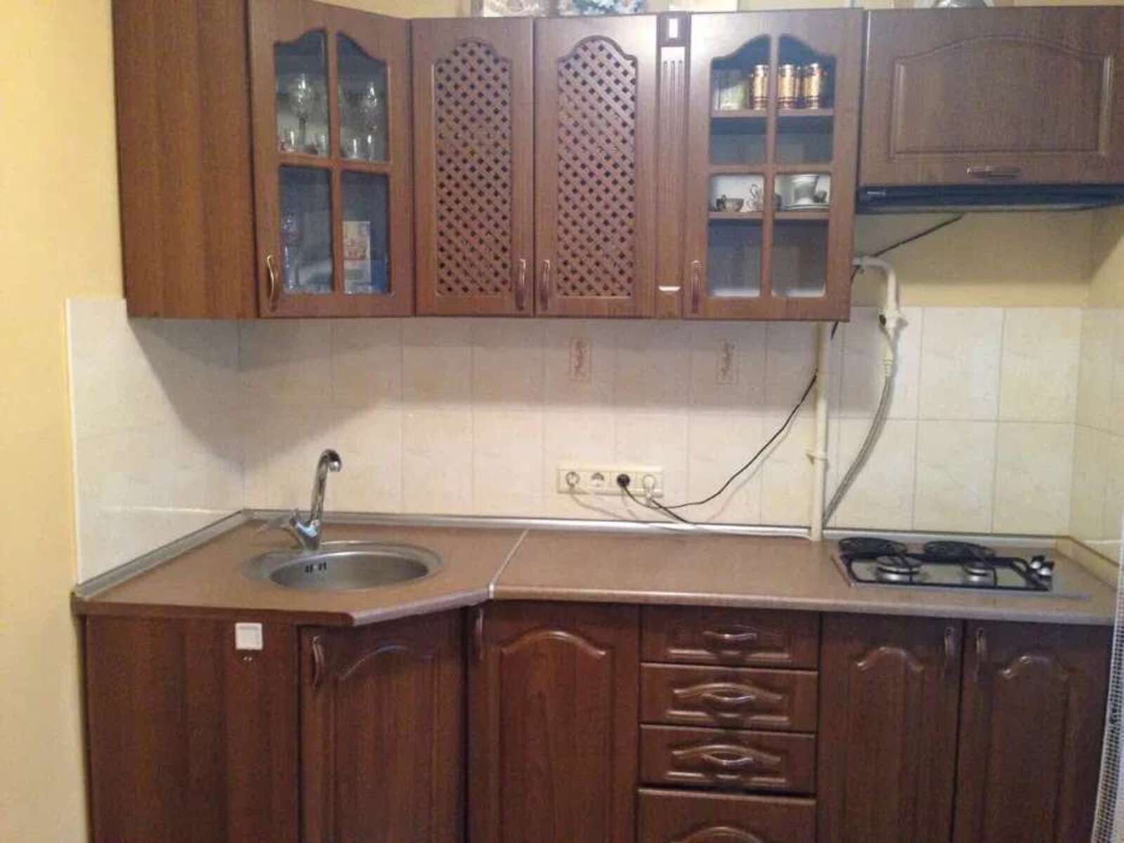 Здається квартира Київ, Шевченківський, ул. Салютная, 17 фото 1 Здається квартира Київ, Шевченківський, ул. Салютная, 17 фото 1