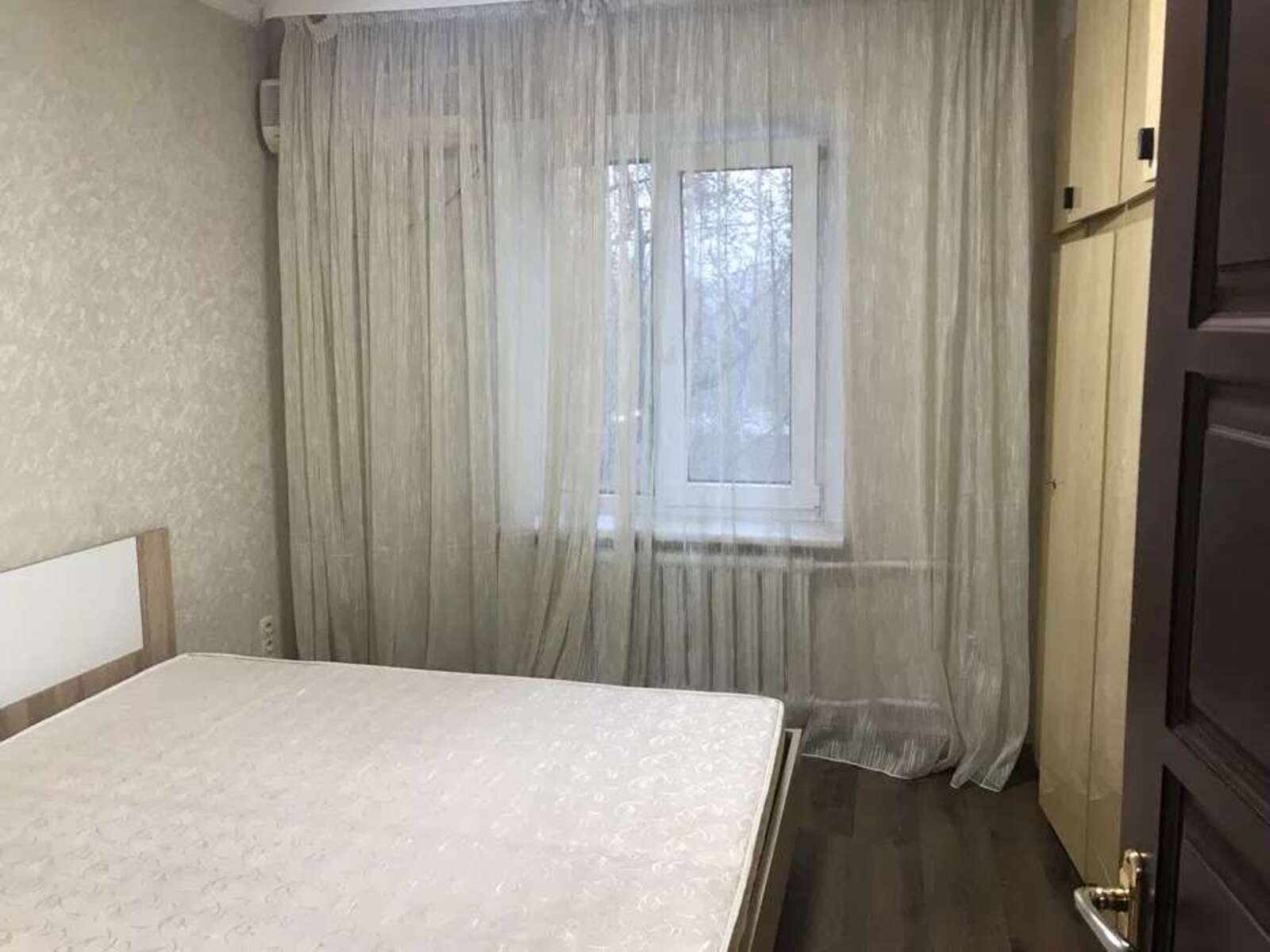 Здається квартира Київ, Дарницький, Харьковское шоссе, 158 фото 1 Здається квартира Київ, Дарницький, Харьковское шоссе, 158 фото 1