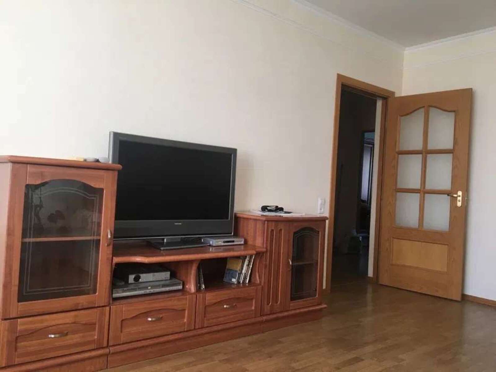 Здається квартира Київ, Дарницький, Позняки, ул. Бориса Гмыри, 5, м. Осокорки фото 1 Здається квартира Київ, Дарницький, Позняки, ул. Бориса Гмыри, 5, м. Осокорки фото 1