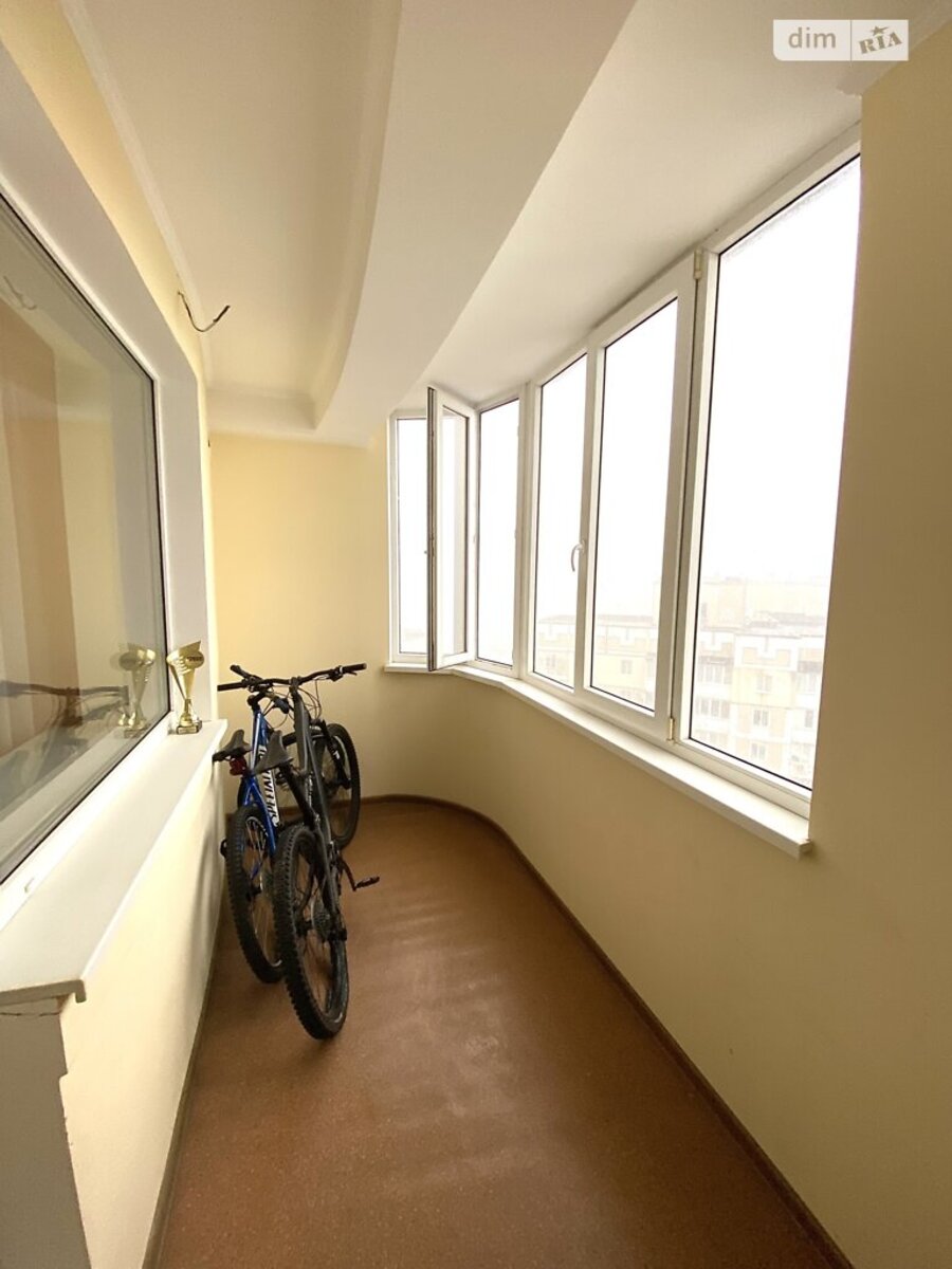 Rent out 1-room apartment. Киев, Срібнокільська, 12 — photo 11