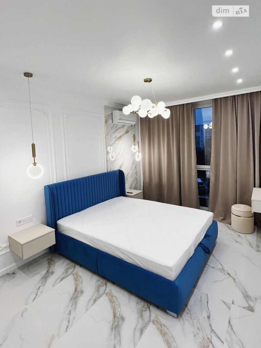 1� ����� ������ ���� 1