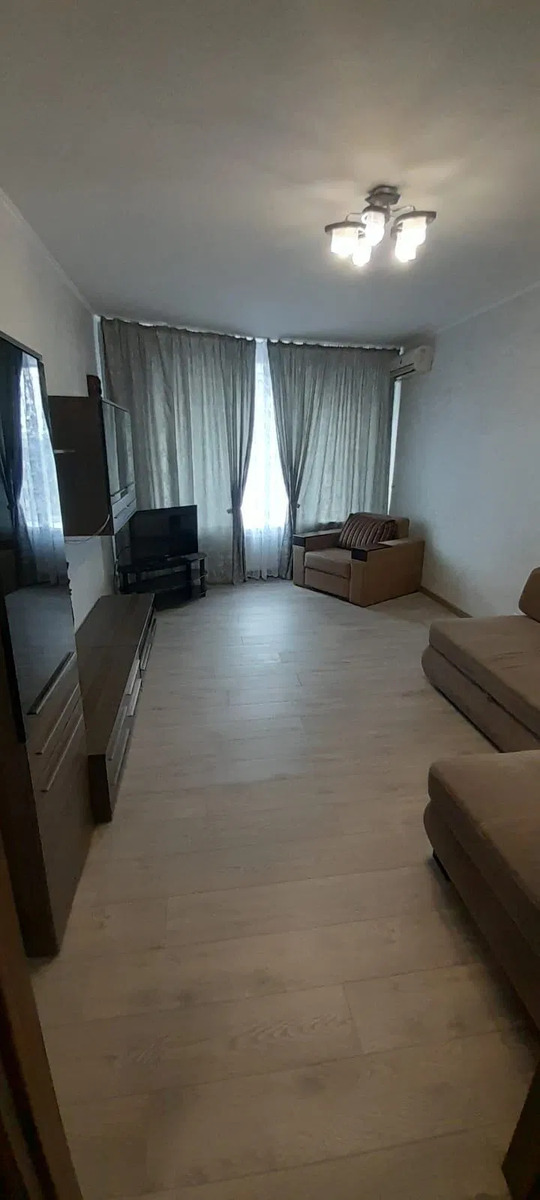 1к метро Осокорки фото 1 1к метро Осокорки фото 1