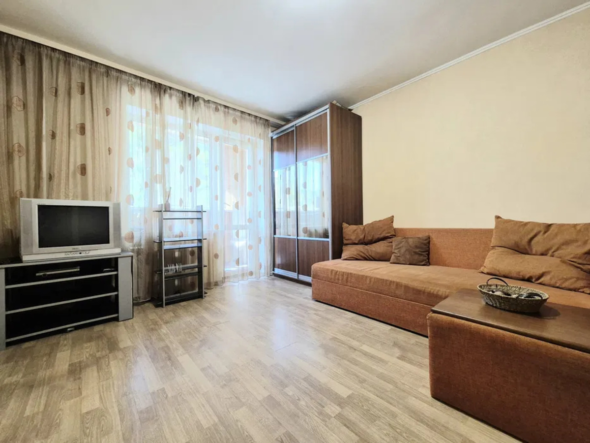 1к метро Дарниця фото 1 1к метро Дарниця фото 1