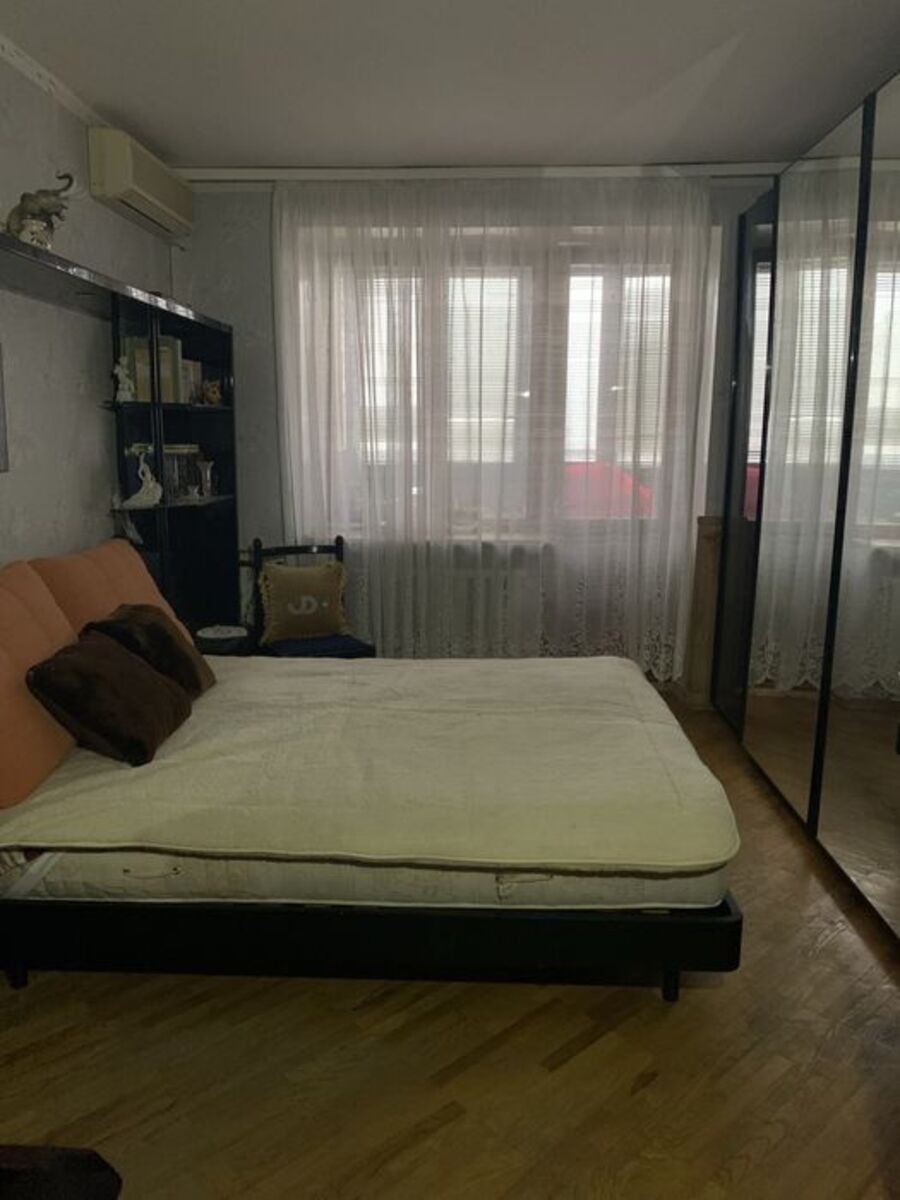 Rent out 3-room apartment. Киев, Всеволода Нестайка, 18/1 — photo 10