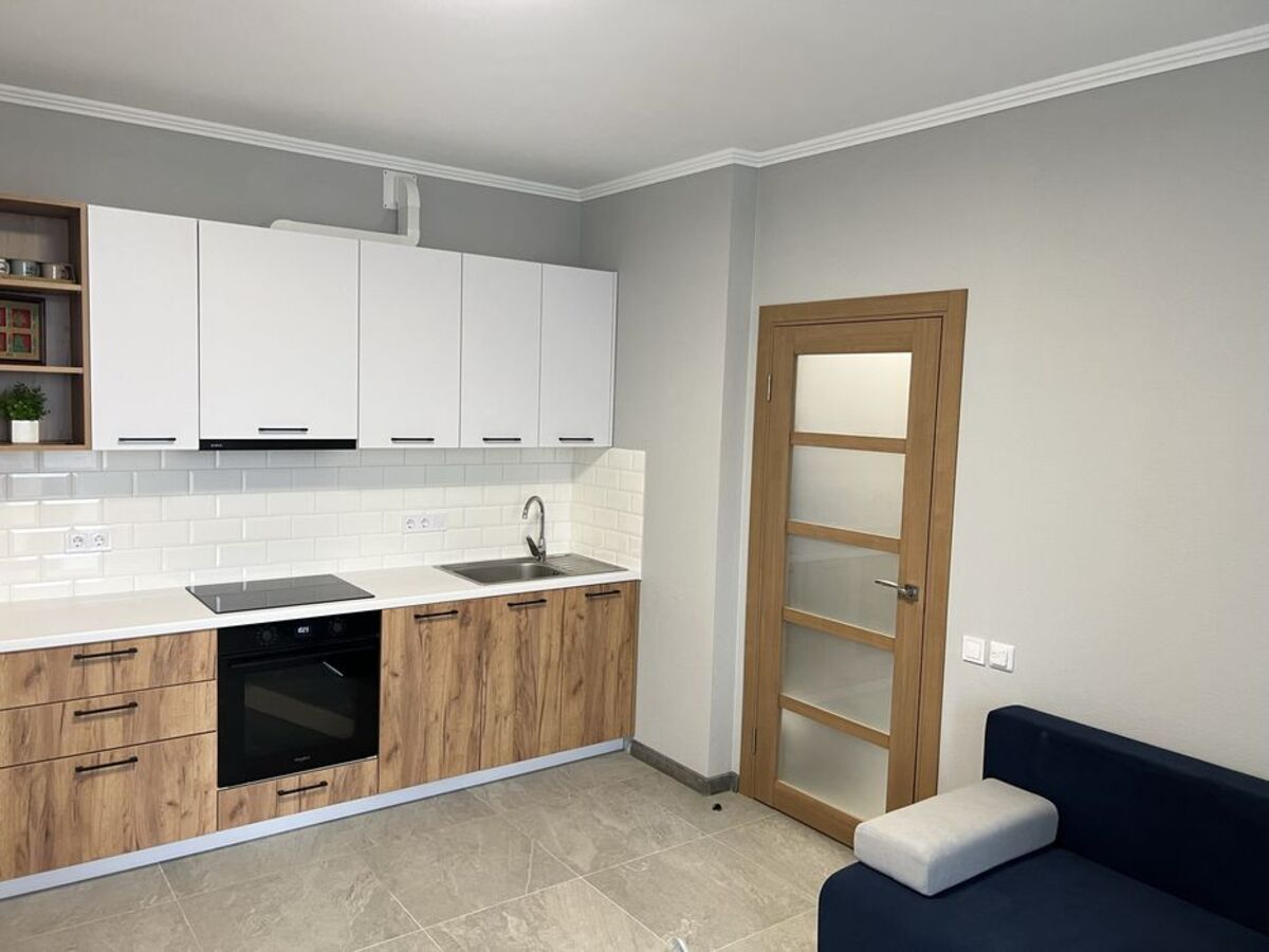 1� � �� ������ 8 ���� 1