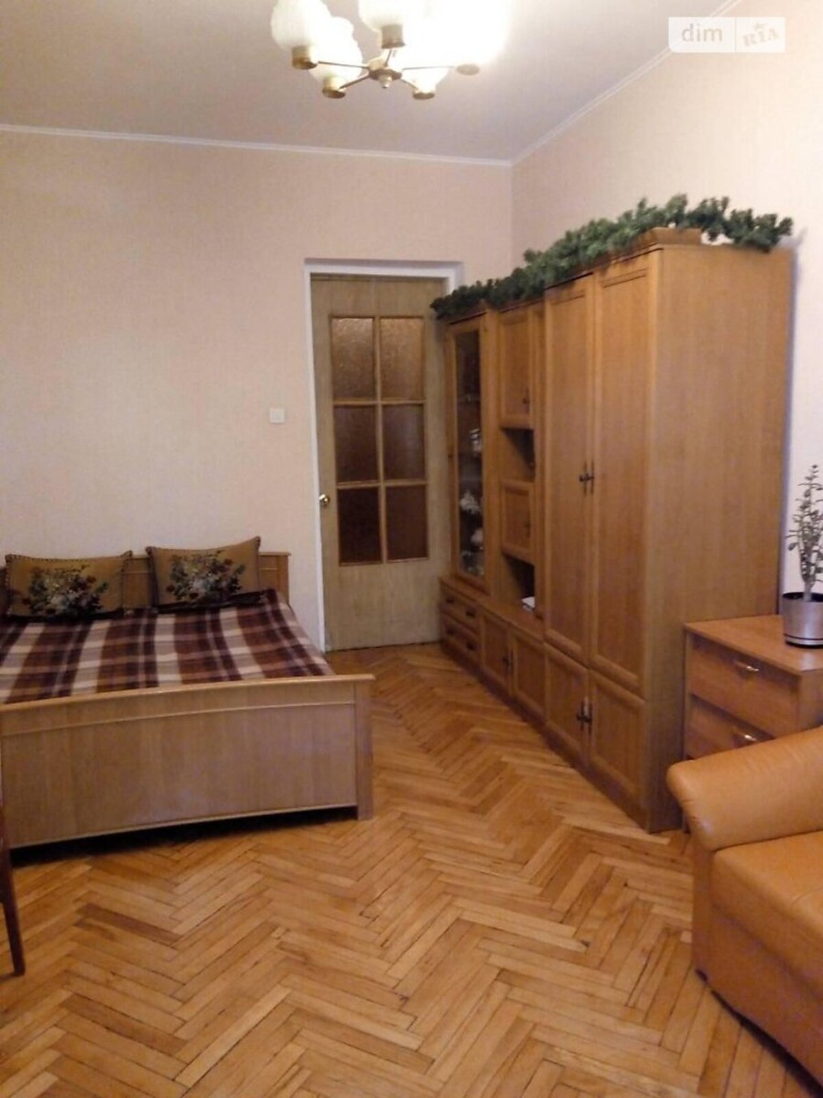 2к м. Печерська фото 1 2к м. Печерська фото 1