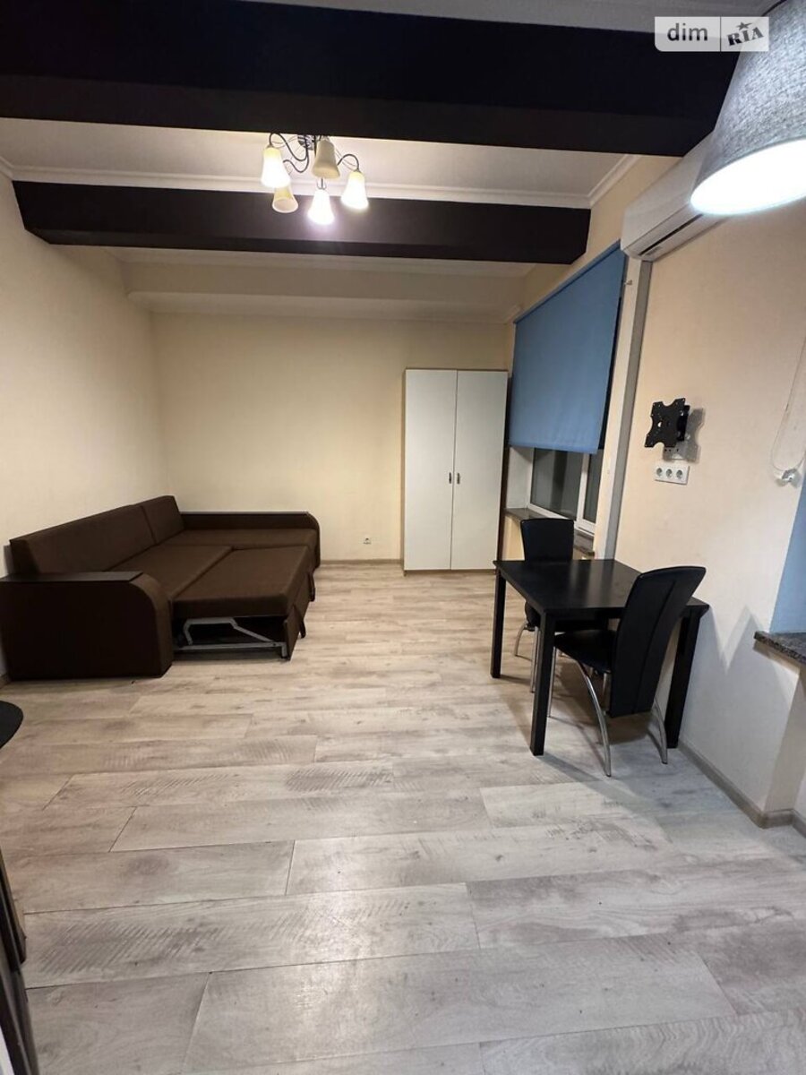 Rent out 1-room apartment. Киев, Межигірська, 78 — photo 4