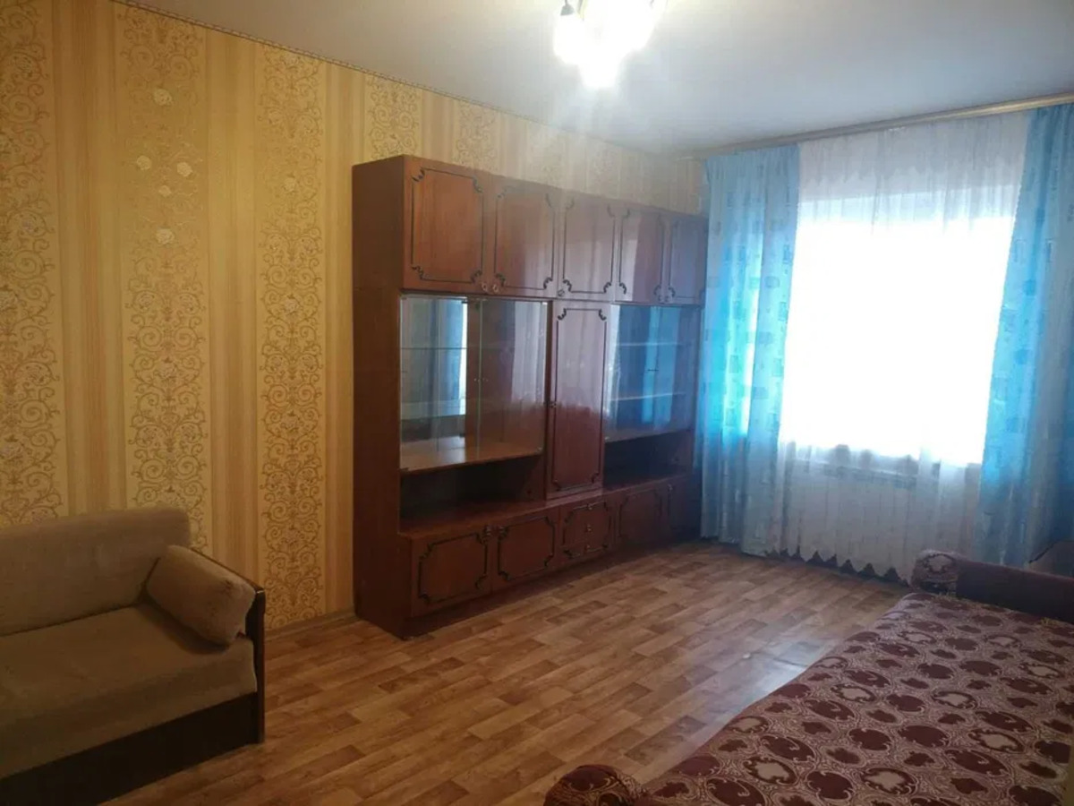 2к метро Васильківська фото 1 2к метро Васильківська фото 1