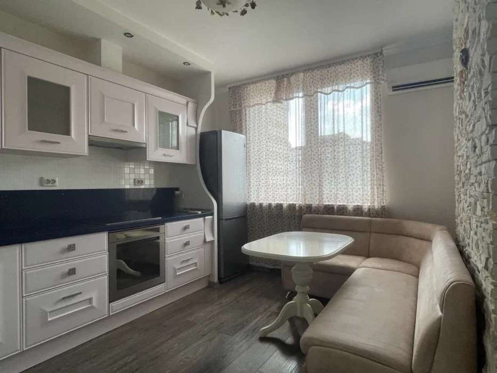 Здається квартира Київ, Дарницький, пр. Петра Григоренко, 20е, м. Позняки фото 1 Здається квартира Київ, Дарницький, пр. Петра Григоренко, 20е, м. Позняки фото 1