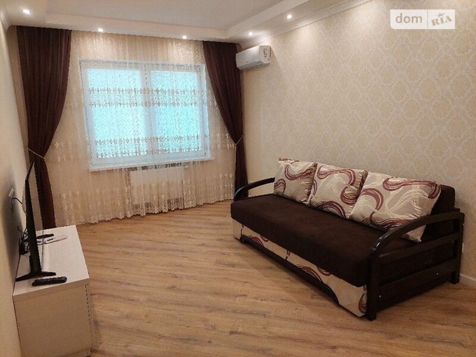 Здається квартира Київ, Дарницький, Осокорки, ул. Елизаветы Чавдар, 34, м. Осокорки фото 1 Здається квартира Київ, Дарницький, Осокорки, ул. Елизаветы Чавдар, 34, м. Осокорки фото 1