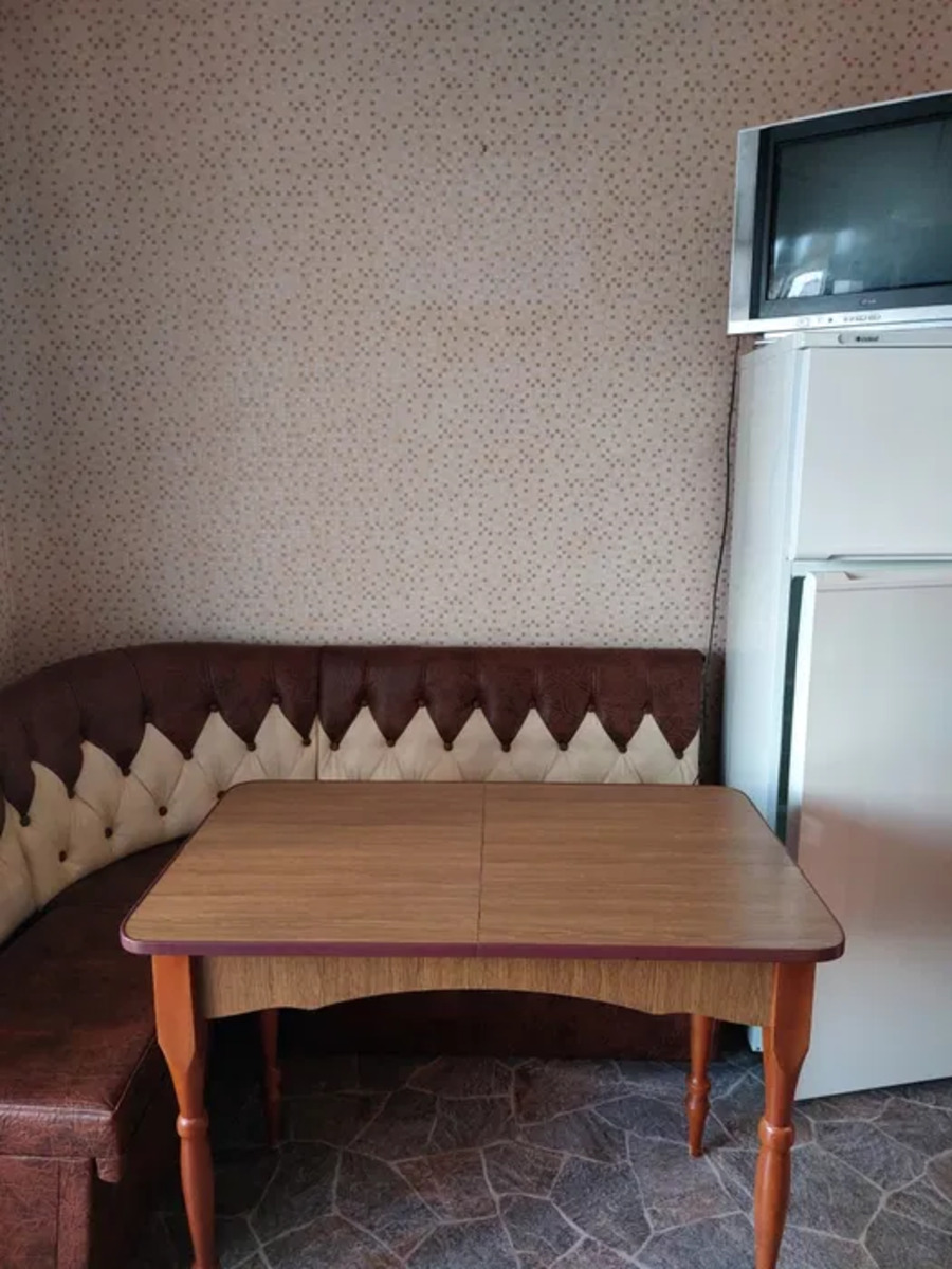 2к Дарницька площа фото 1 2к Дарницька площа фото 1