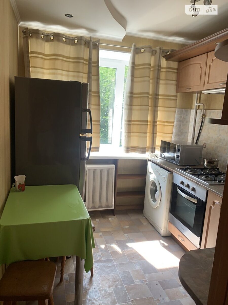 1� �������� �. ������������ ���� 1