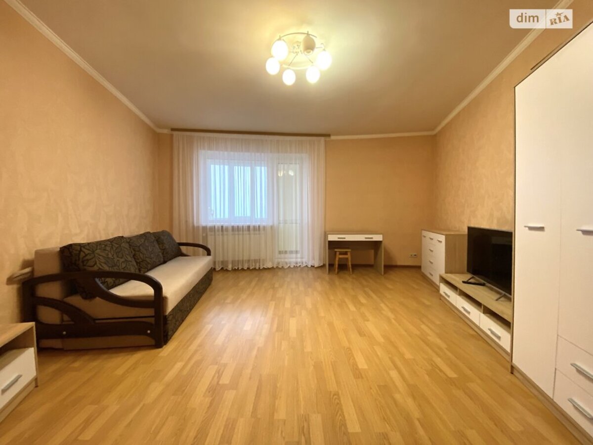 Rent out 1-room apartment. Киев, Срібнокільська, 12 — photo 7