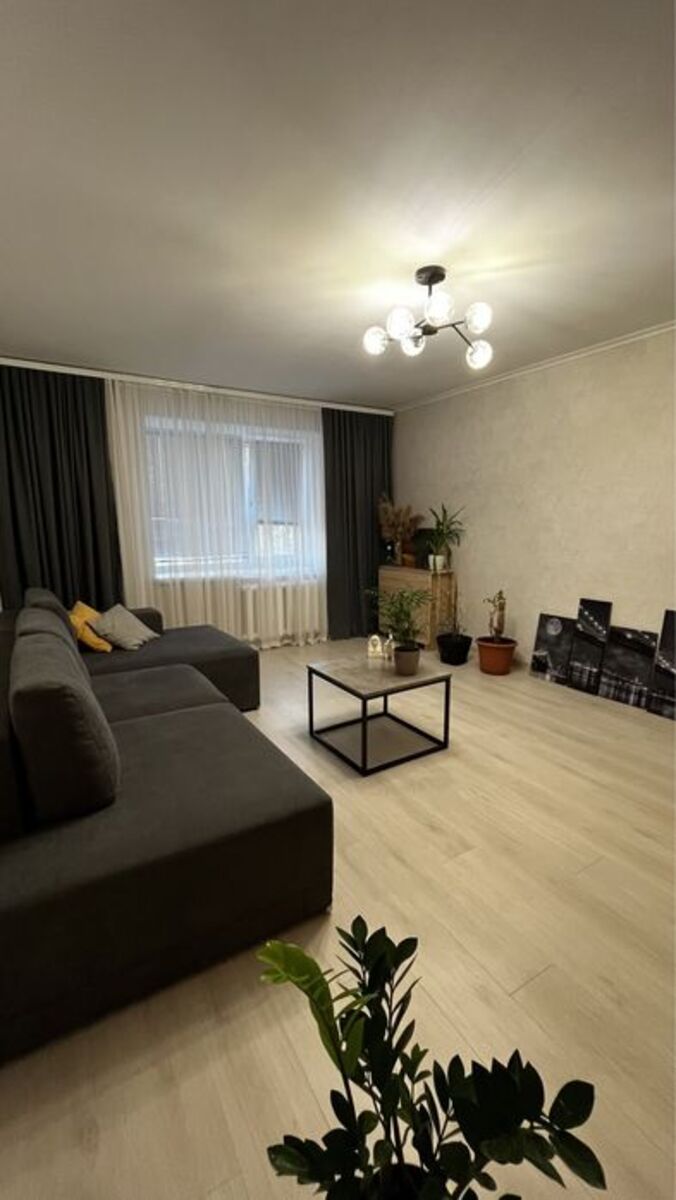 3-к Бортнічі фото 1 3-к Бортнічі фото 1