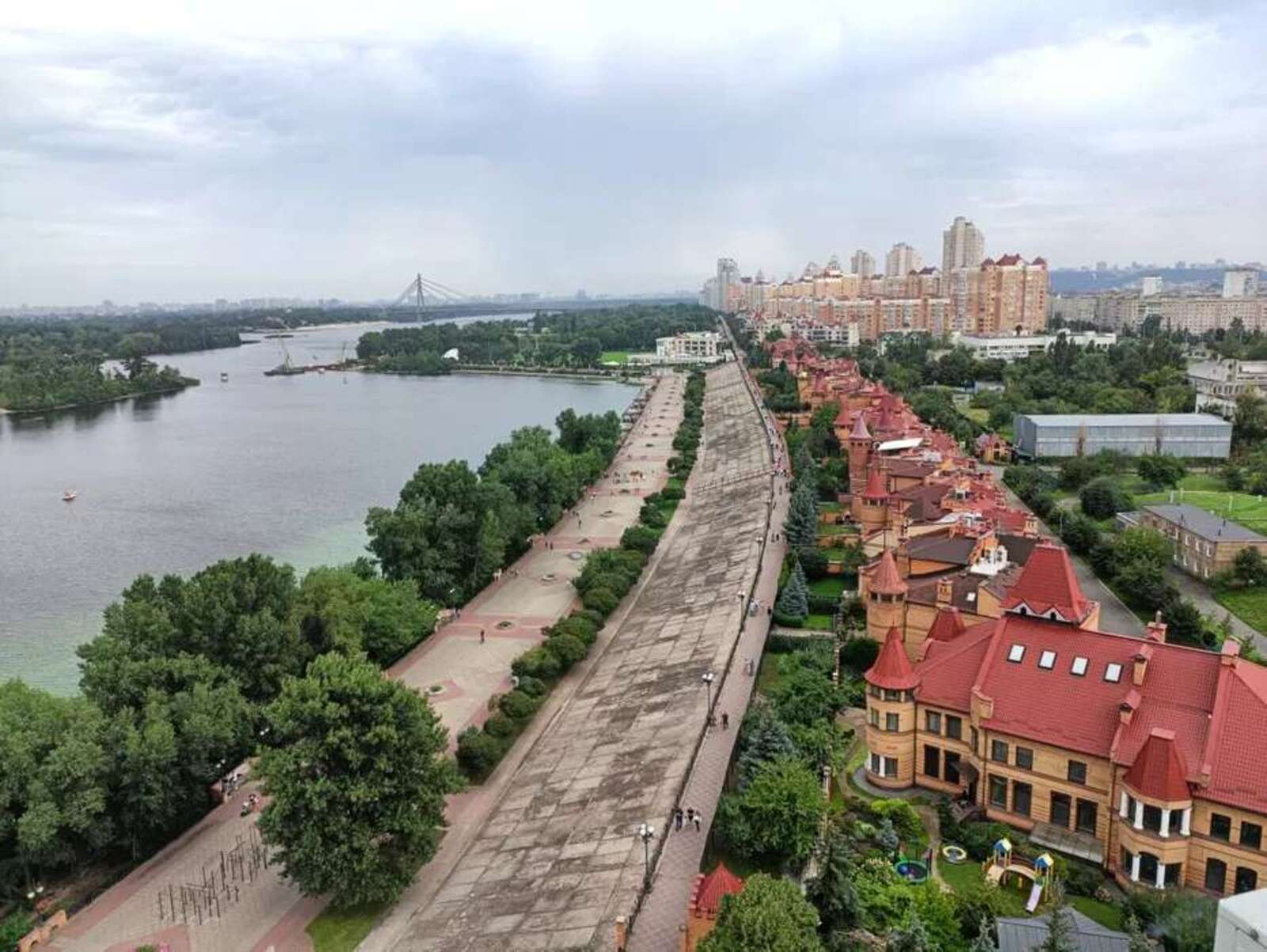 Здається квартира Київ, Оболонський, пр. Героев Сталинграда, м. Оболонь фото 1 Здається квартира Київ, Оболонський, пр. Героев Сталинграда, м. Оболонь фото 1