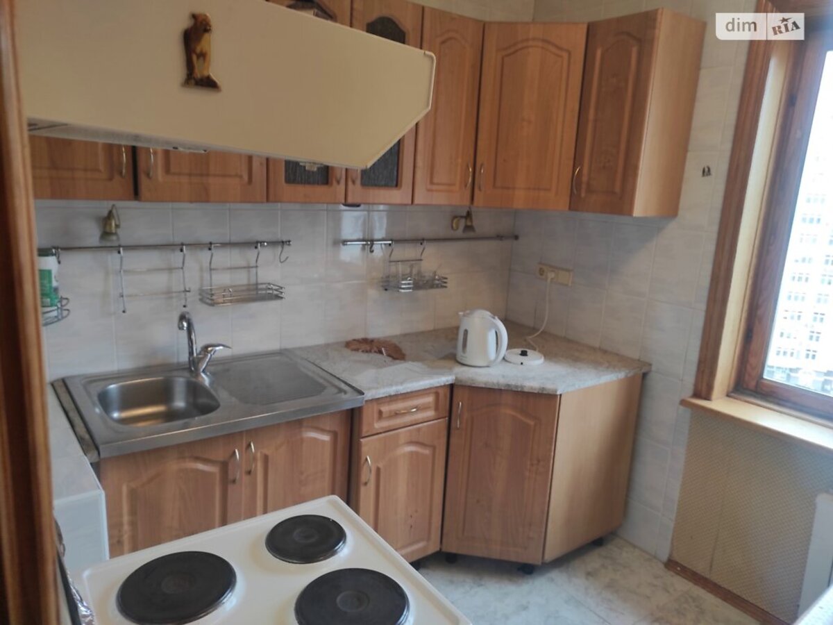 2к метро Харківська фото 1 2к метро Харківська фото 1