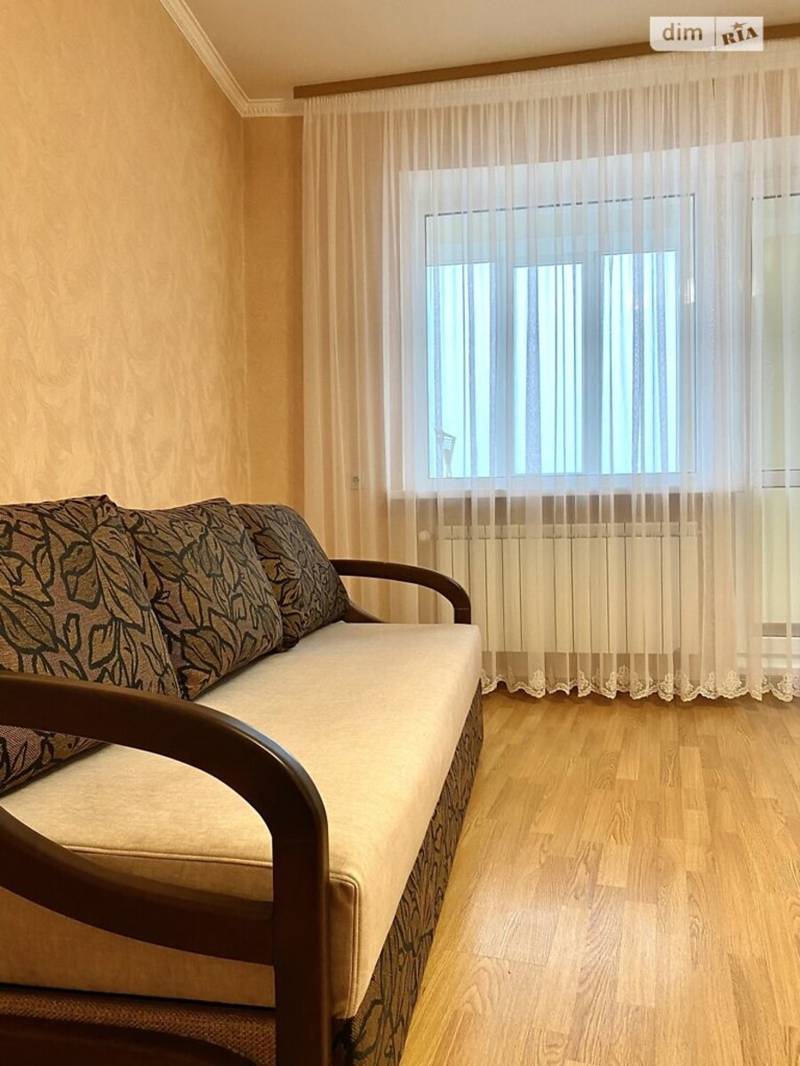 Rent out 1-room apartment. Киев, Срібнокільська, 12 — photo 5